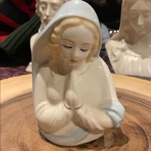 praying figurine